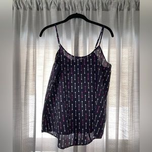 Navy patterned tank with cute arrows